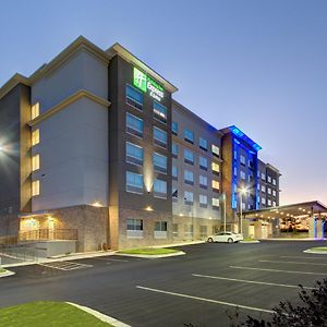 Holiday Inn Express & Suites Charlotte Southwest, An Ihg Hotel